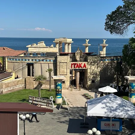 Sky Sea View Arcadia Apartman Odessza